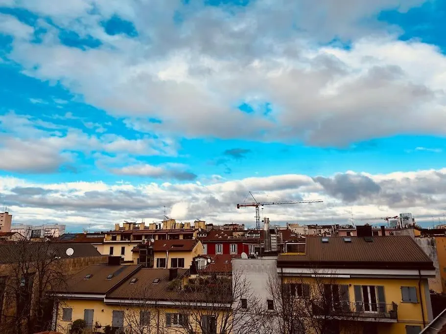 Апартаменты Sky-View Flat In Milan Centre
